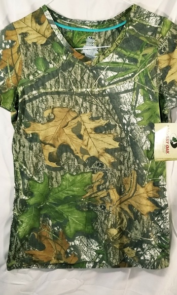 Mossy Oak Tops - Mossy Oak womens V Neck T-shirt NWT. Size: Small